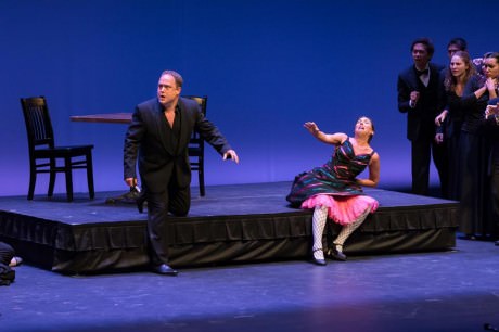 Mark Heller (Canio) and Sara Beth Pearson (Nedda) in 'I Pagliacco'. Photo courtesy of of Maryland Lyric Opera.