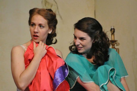 Stella Kowalski (Anna Fagan) and Blanche DuBois (Jennifer Berry). Photo by Matthew Randall.