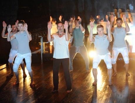 Damon (Steve Ochoa, center) and the Players of 'COLOSSAL' perform a Half Time modern dance. Photo by Stan Barouh.