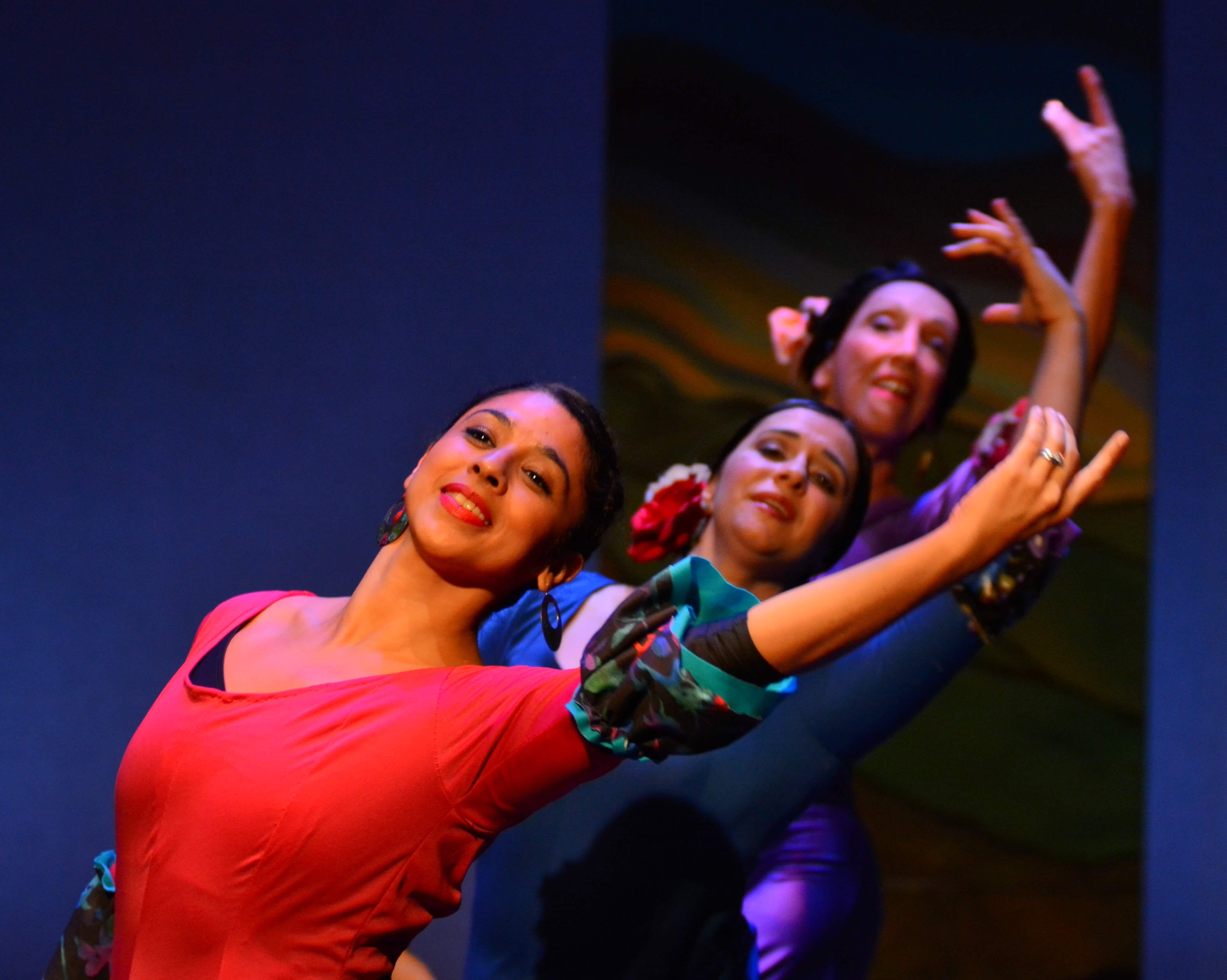 Sara Herrera, Alisa Bernstein, Laura Quiroga. Photo by Paul Wegner.