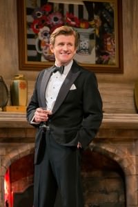 Charles Edwards in 'Blithe Spirit.' Photo by Joan Marcus.