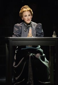 Marlee Matlin as Adult Woman. Photo by Joan Marcus.